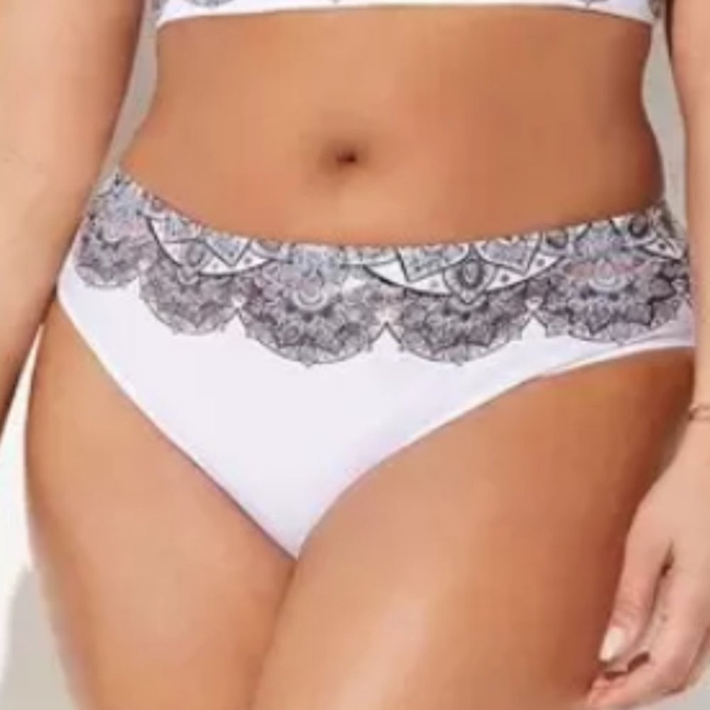 NWT White Foil Print Bikini Swim Brief Bottom Plus size 22 Swimsuits For All